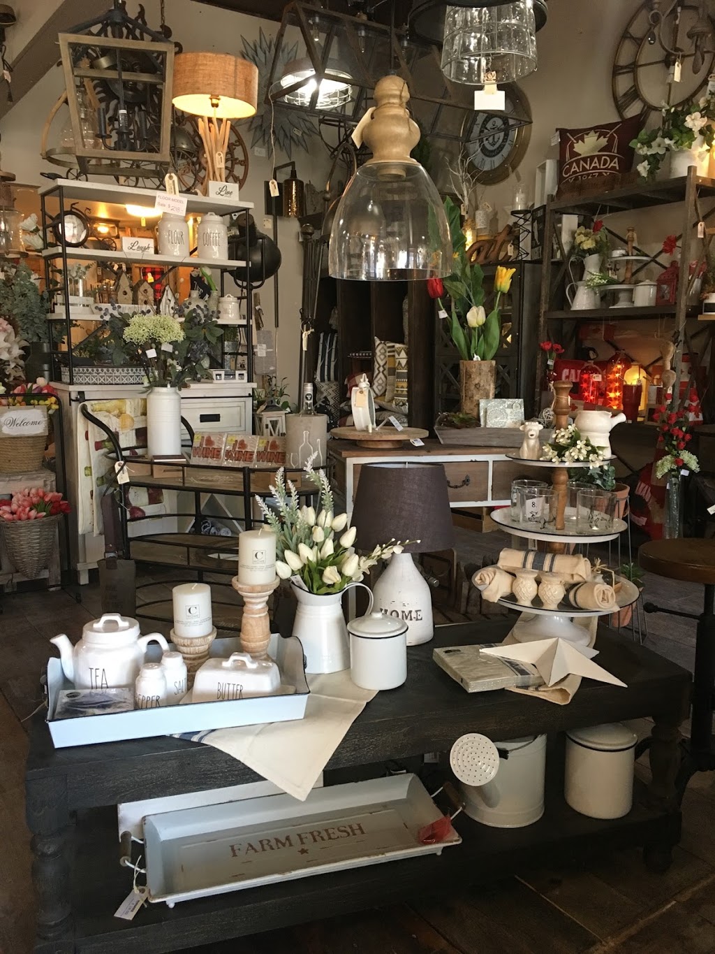The Cozy Home | 29 Queen St, Lakefield, ON K0L 2H0, Canada | Phone: (705) 651-1200