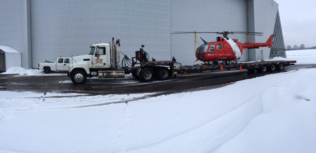 D & M Tiltn Load | 1604 Michael St, Ottawa, ON K1B 3T7, Canada | Phone: (613) 746-9081
