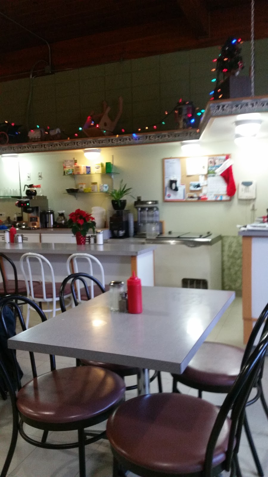 Country Cookin | 10915 156 St NW, Edmonton, AB T5P 2S7, Canada | Phone: (780) 486-3009