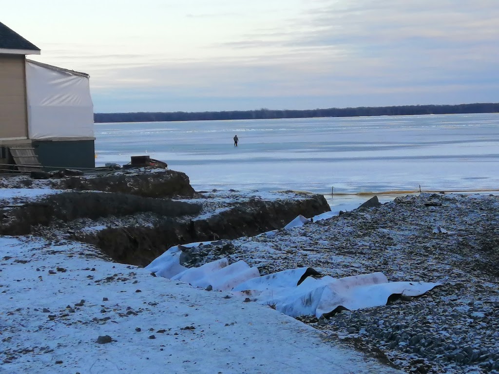 Marina Bo-Bi-No Pointe-Calumet | 1305 Bd Proulx, Pointe-Calumet, QC J0N 1G3, Canada | Phone: (450) 623-6525
