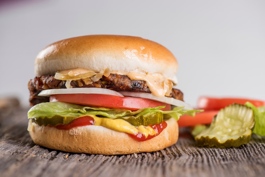 Pinks Burgers | 1335 Main St W, Hamilton, ON L8S 1C6, Canada | Phone: (905) 317-4657