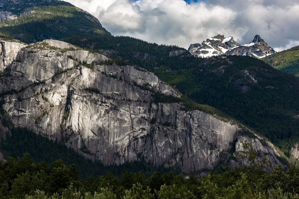 Splitter Guiding | 38064 Cleveland Ave #11, Squamish, BC V8B 0B3, Canada | Phone: (604) 848-9870