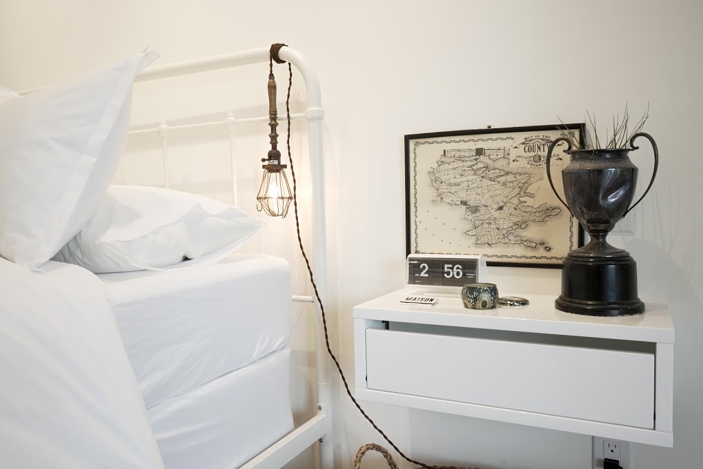 The Lakeside Motel | 349 Wellington Main St, Wellington, ON K0K 3L0, Canada | Phone: (613) 399-2034