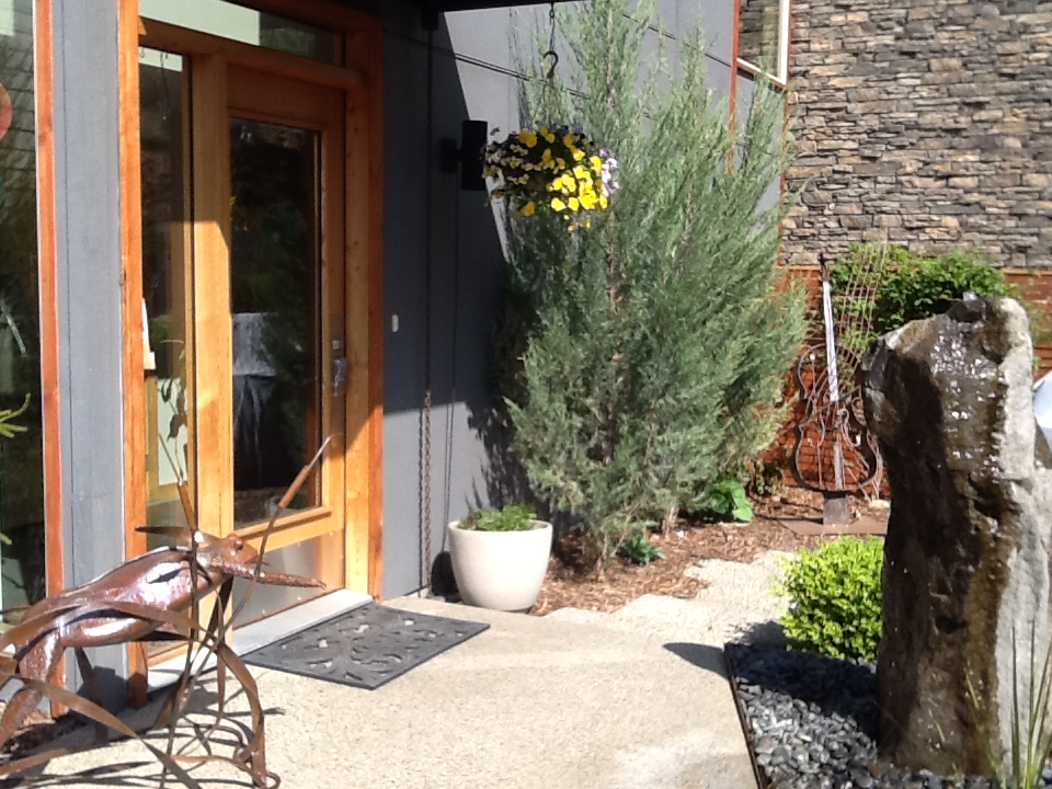 Cormiers Studio | 495 Vancouver Ave, Penticton, BC V2A 1A4, Canada | Phone: (250) 493-3273