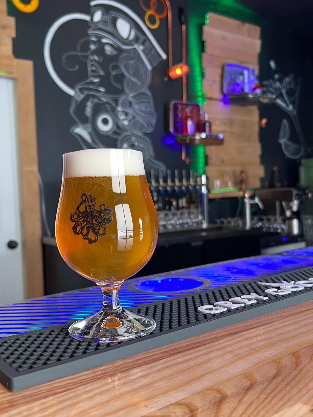 Le Laboratoire du Brasseur - Brasserie Artisanale | 77 Boulevard Georges-Gagné S, Delson, QC J5B 2E5, Canada | Phone: (514) 418-6335