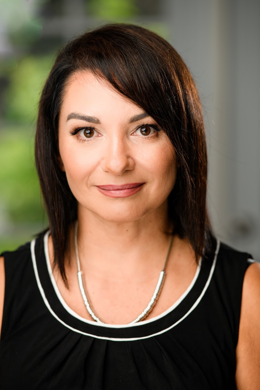 Stephanie Hubraj, Realtor | Right at Home Realty, 5111 New St, Burlington, ON L7L 1V2, Canada | Phone: (416) 909-1421