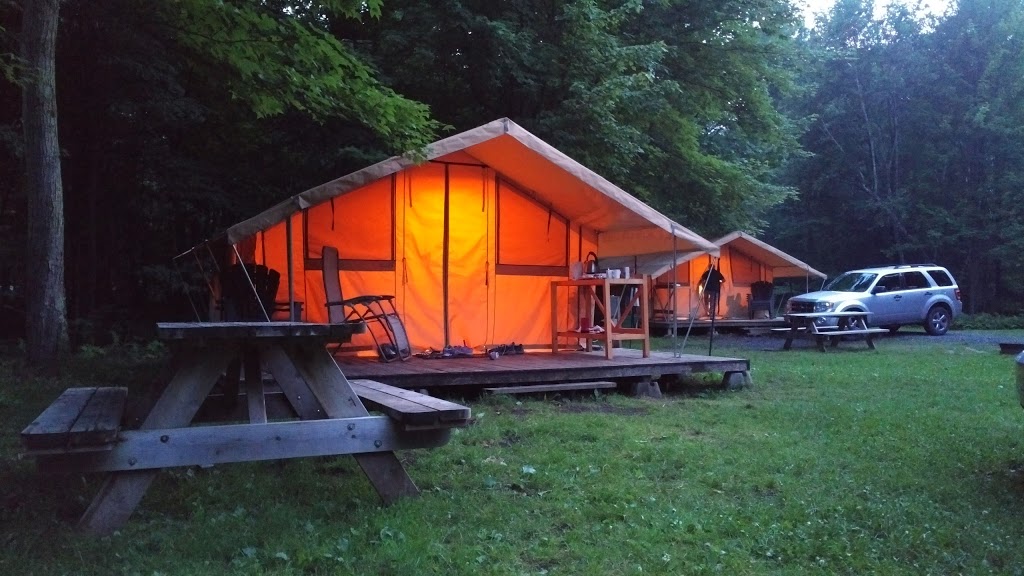 Camping des Voltigeurs | 575 Rue Montplaisir, Drummondville, QC J2B 6X1, Canada | Phone: (819) 477-1360