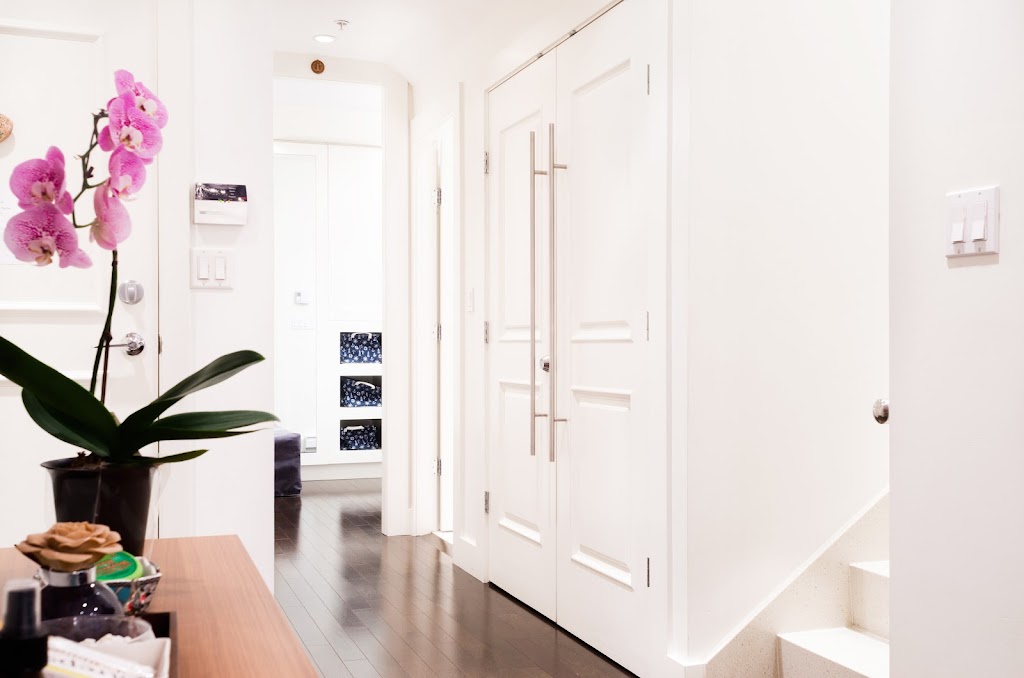 Adrian K Photography | 2254 McGill St, Vancouver, BC V5L 1C4, Canada | Phone: (778) 680-0365