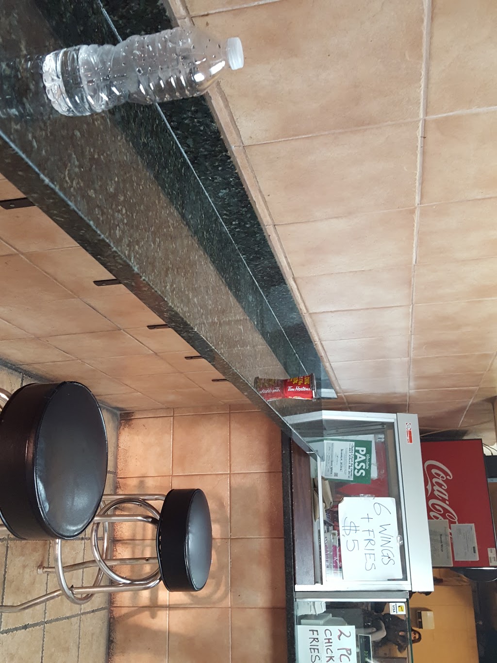 Double O Pizza | 2687 Kipling Ave, Etobicoke, ON M9V 5G6, Canada | Phone: (416) 744-1011