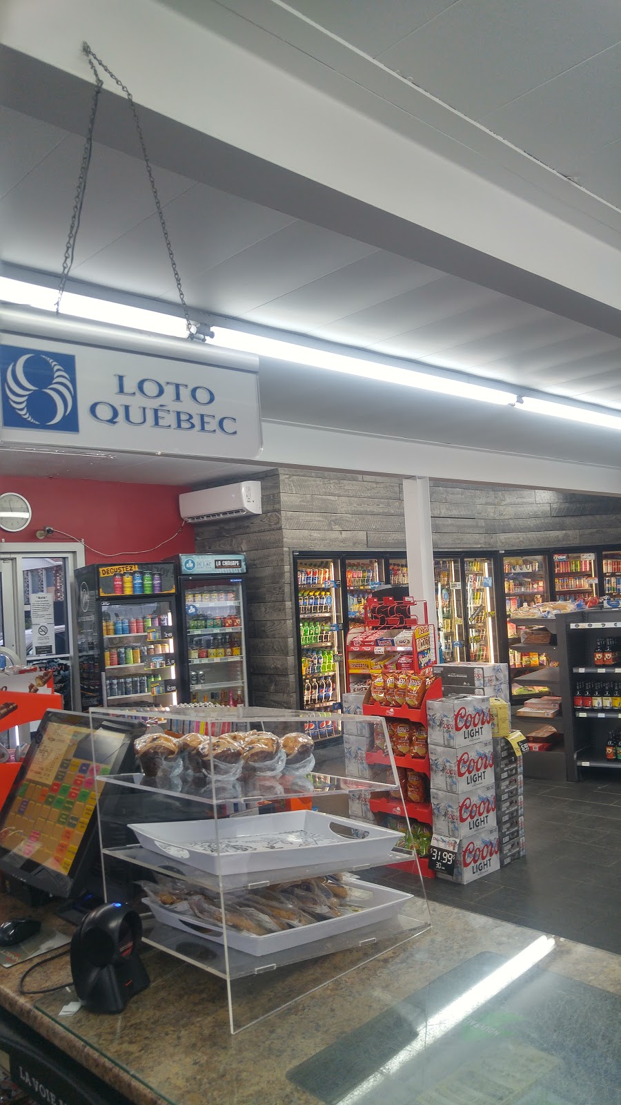 CREVIER - Dépanneur Bonisoir chez Anick | 1990 Av. du Pont S, Alma, QC G8B 6N5, Canada | Phone: (418) 662-2854