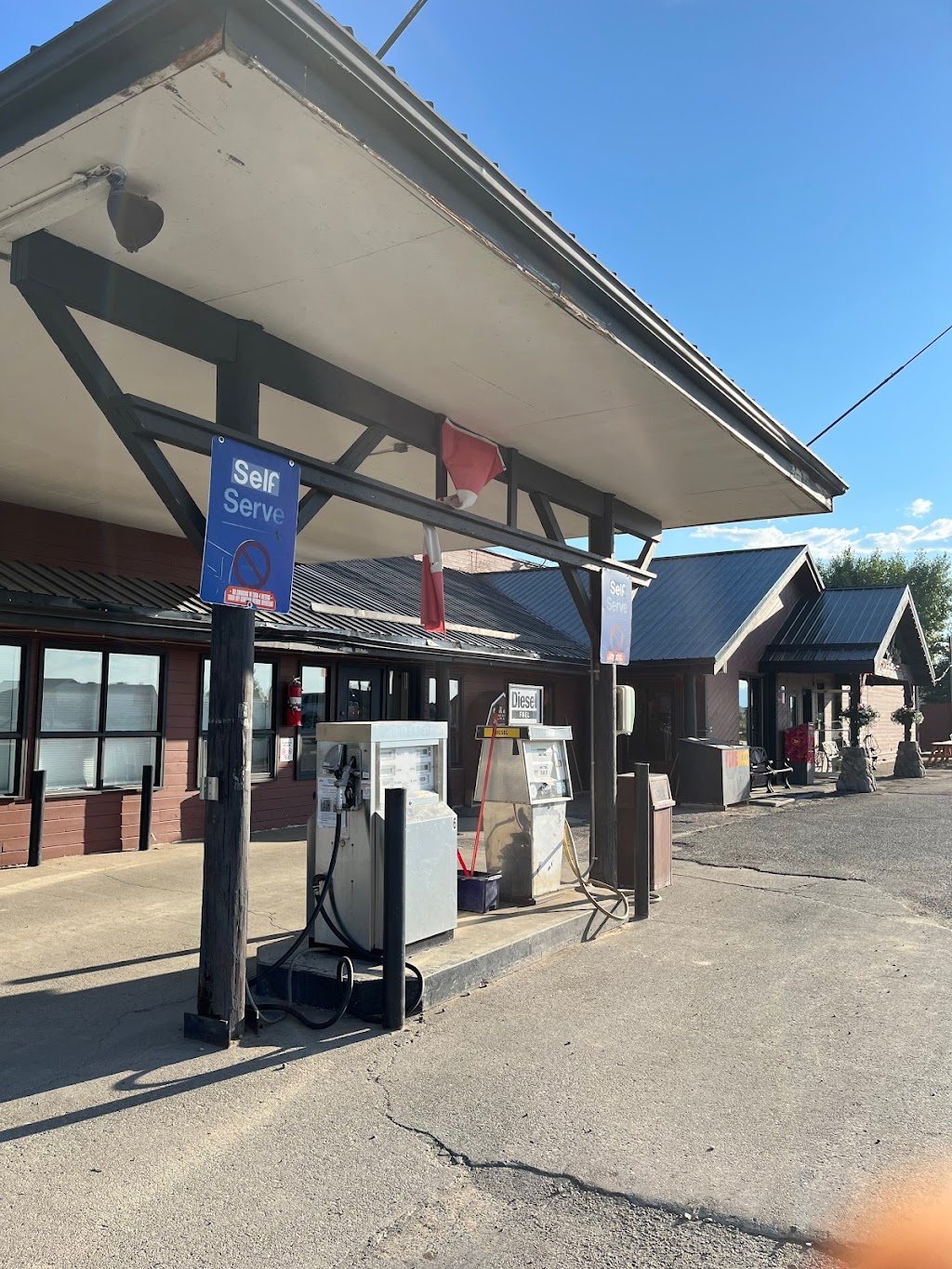 BARN STORE | 525 Main St, Mountain View, AB T0K 1N0, Canada | Phone: (403) 653-1992