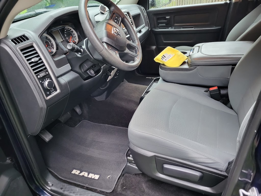 Frenchys Auto Care | 15 Industrial Rd, Bradford, ON L3Z 2C8, Canada | Phone: (905) 392-7750