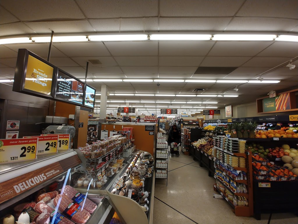 Metro | 3142 Yonge St, Toronto, ON M4N 2K6, Canada | Phone: (416) 484-0750