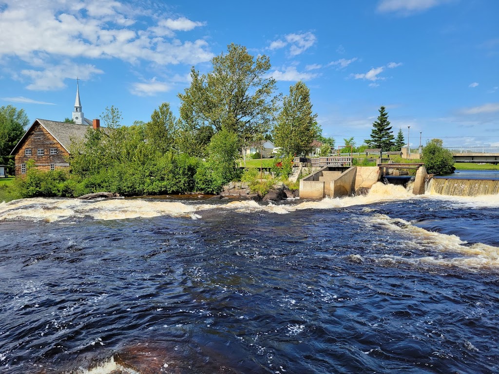 The Old Mill | 125 Rue du Vieux Moulin, Sainte-Jeanne-dArc, QC G0W 1E0, Canada | Phone: (418) 276-3166
