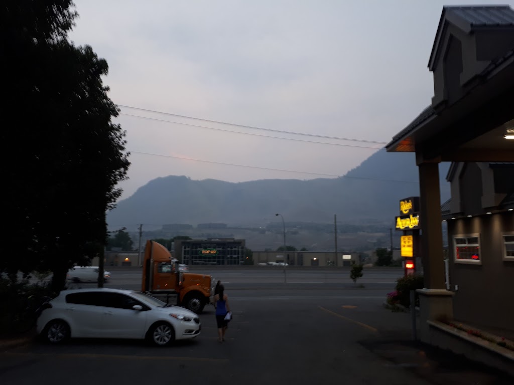 Riders Motor Inn | 1759 Trans-Canada Hwy, Kamloops, BC V2C 3Z6, Canada | Phone: (250) 374-2144