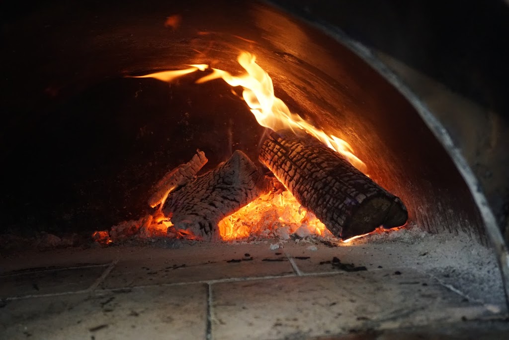 Italion Stallion Wood Fire Pizza | 250 National Rd, Chatham-Kent, ON N7M 5J5, Canada | Phone: (519) 809-0240