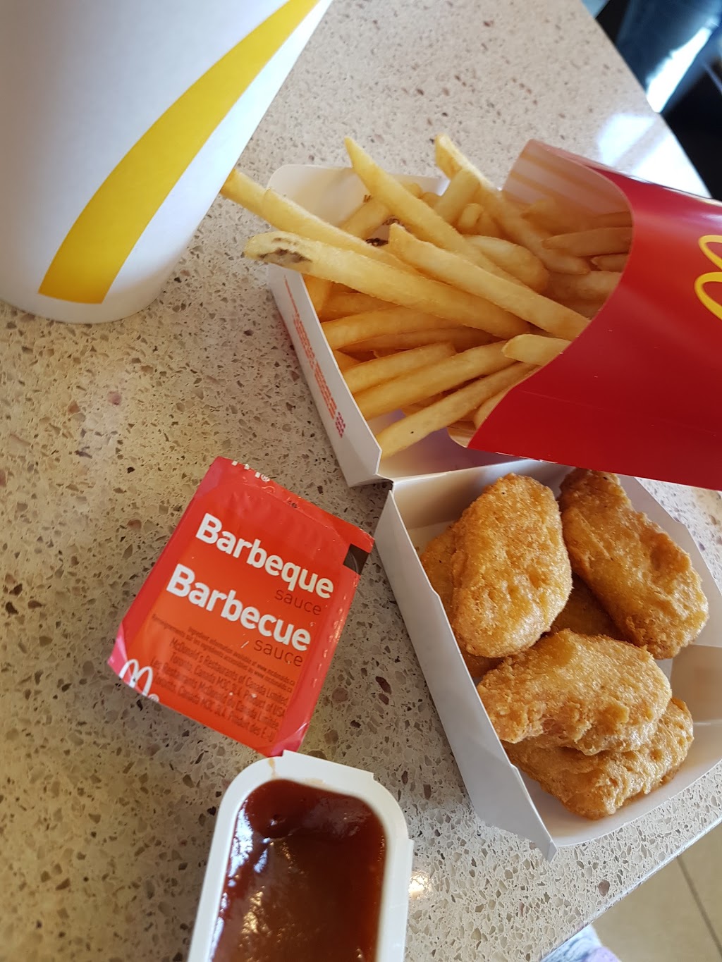McDonalds | 37 Boulevard Samson, Laval, QC H7X 3R8, Canada | Phone: (450) 689-3334