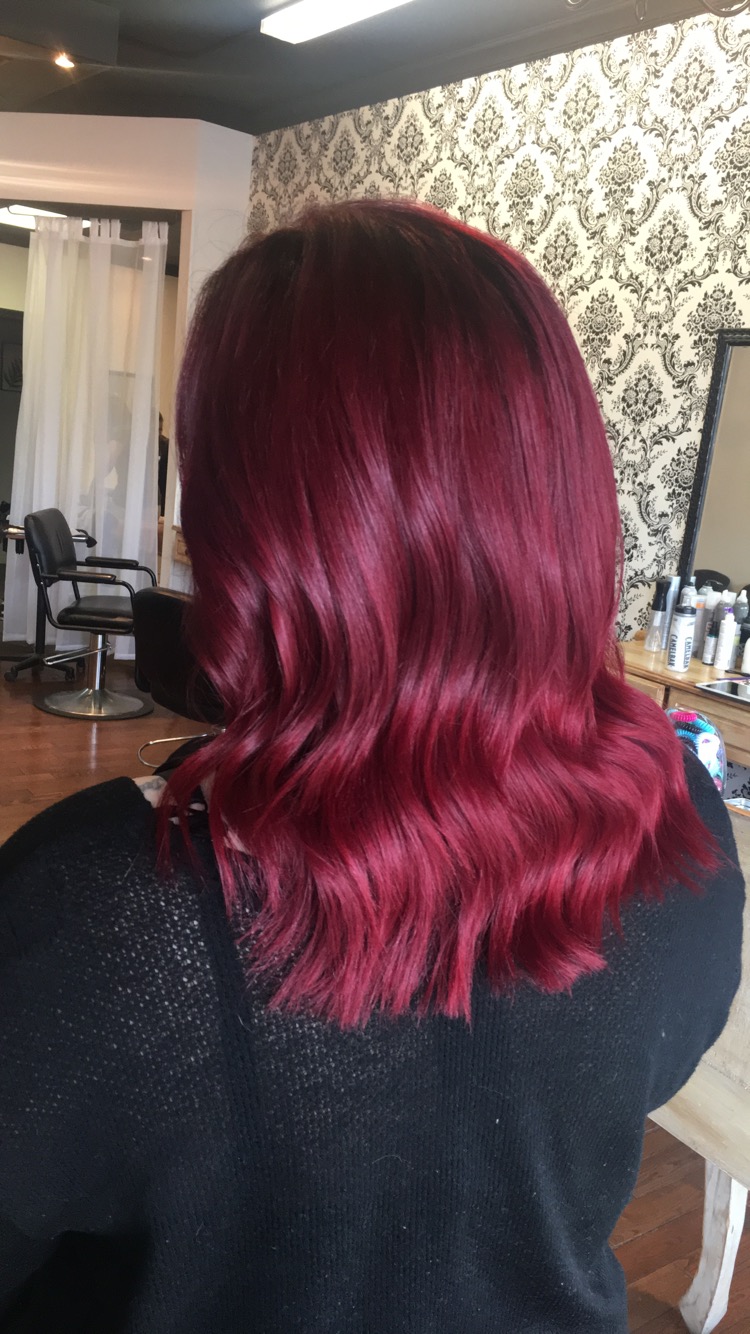 Look Coiffure | 63 Boulevard Saint-Elzéar O, Laval, QC H7M 1E7, Canada | Phone: (450) 668-3958