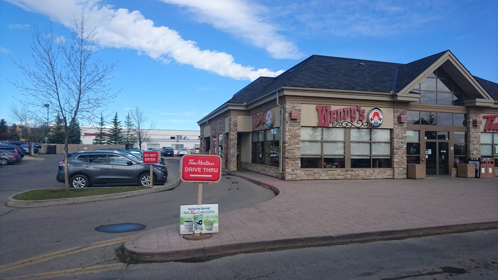 Wendys | 18 Southridge Dr, Okotoks, AB T1S 1N1, Canada | Phone: (403) 995-2552