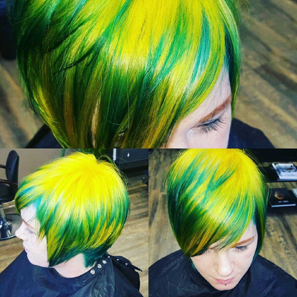 Tangled Hair Studio | 1305 Pickering Pkwy, Pickering, ON L1V 3P2, Canada | Phone: (905) 492-9333