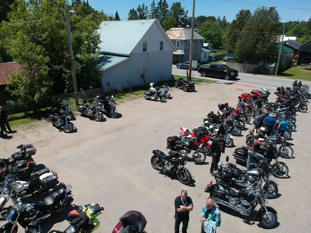 Ladysmith Hotel | 2144 QC-303, Ladysmith, QC J0X 2A0, Canada | Phone: (819) 647-6797