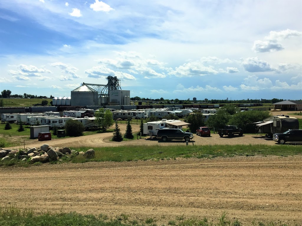 Peanut Hills Campground | 1100 Lakeview Rd, Moose Jaw, SK S6H 4N8, Canada | Phone: (306) 630-7909
