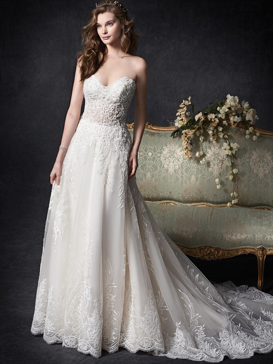 All That Glitters Bridal | 2130 Robertson Rd, Nepean, ON K2H 5Z1, Canada | Phone: (613) 726-2000