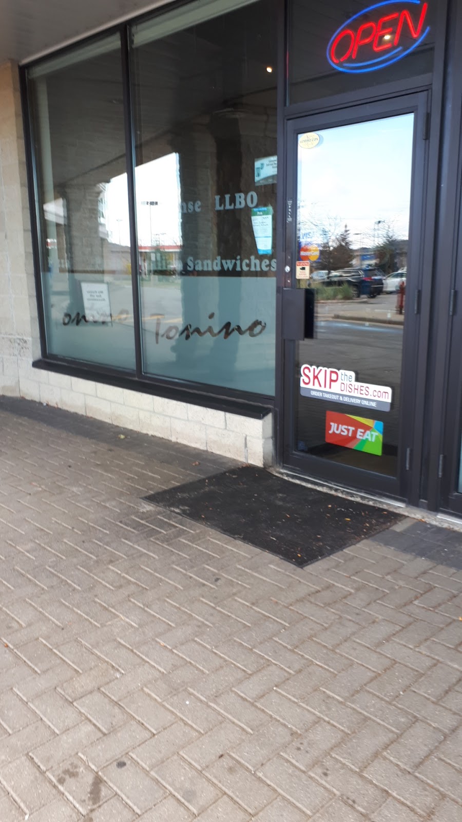 Toninos Pizzeria & Panini | 10088 McLaughlin Rd, Brampton, ON L6V 1A1, Canada | Phone: (905) 495-7737