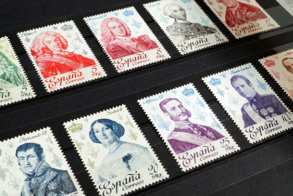 Chrissandra Coins Stamps & Notes | 194 Kenilworth Ave N, Hamilton, ON L8H 4S2, Canada | Phone: (905) 547-5011