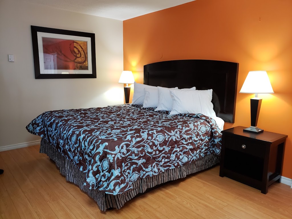 Kenora Motel | 2030 Huron Church Rd, Windsor, ON N9C 2L5, Canada | Phone: (519) 969-7500