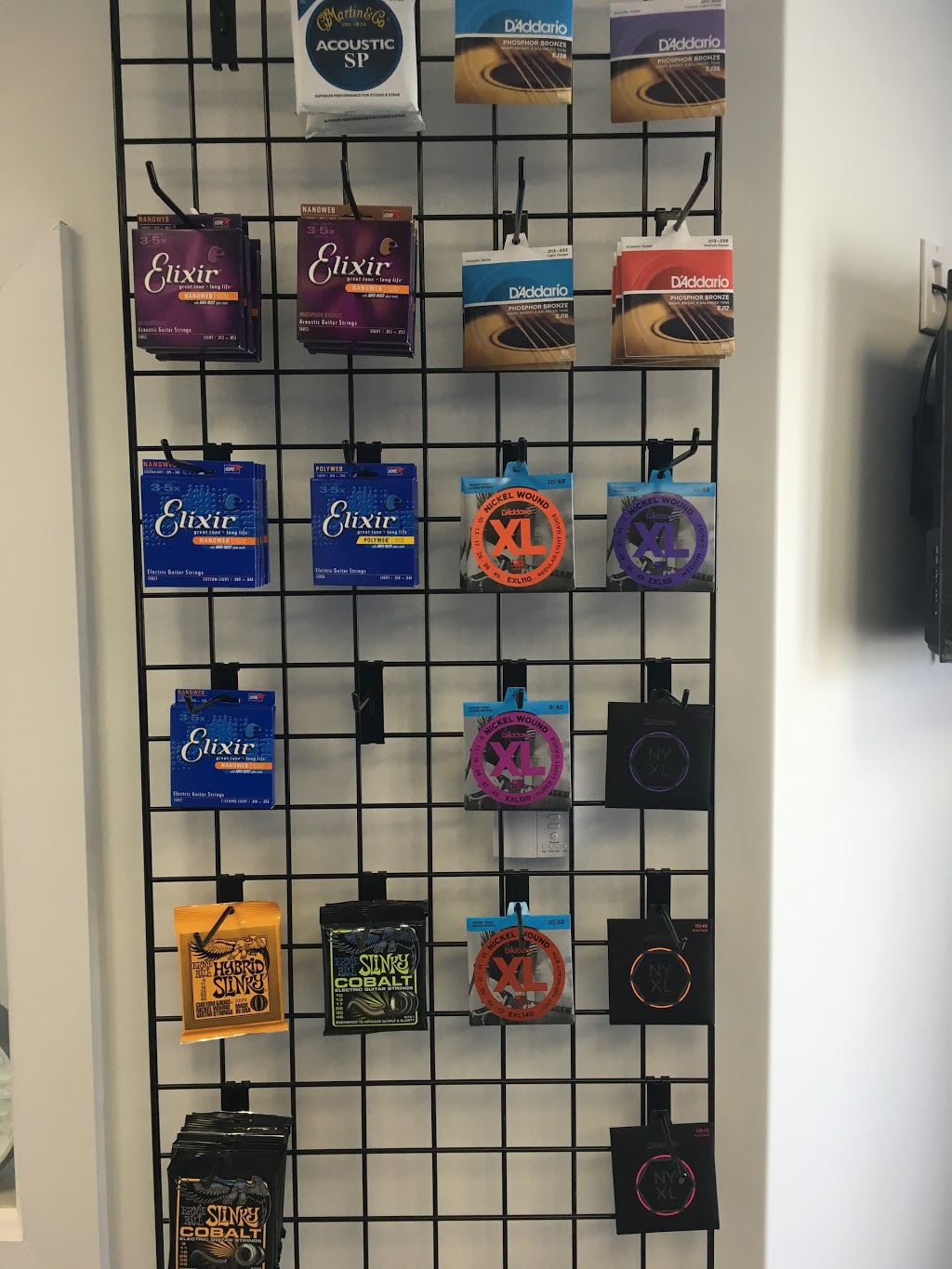 dB Music Centre | 1308 St Margarets Bay Rd #103, Beechville, NS B3T 1A2, Canada | Phone: (902) 444-1998