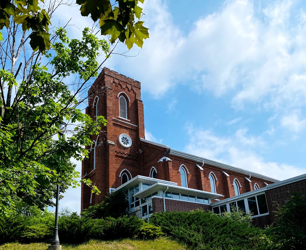 Trinity Hilltop Daycamp | 24 Collier St, Barrie, ON L4M 1G6, Canada | Phone: (705) 728-2691