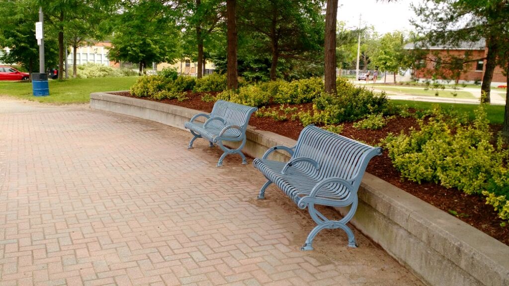 Brampton Memorial Arena | 69 Elliott St, Brampton, ON L6Y 1W2, Canada | Phone: (905) 874-2874