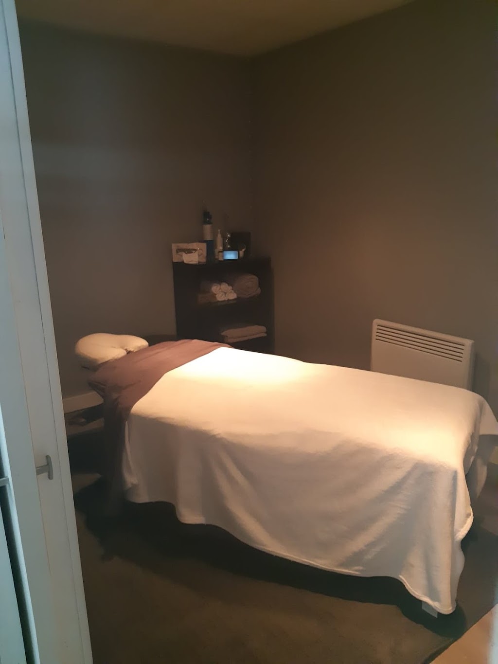 Massothérapie spécialisée AL | 56 Rue Laroche, Lanoraie, QC J0K 1E0, Canada | Phone: (579) 644-8209