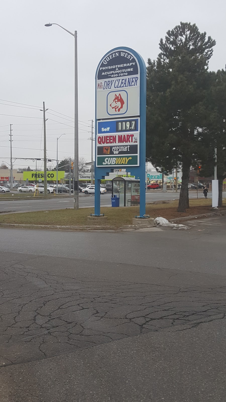 Mrs Dry Cleaner | 345 Queen St W, Brampton, ON L6Y 3A9, Canada | Phone: (905) 455-6077