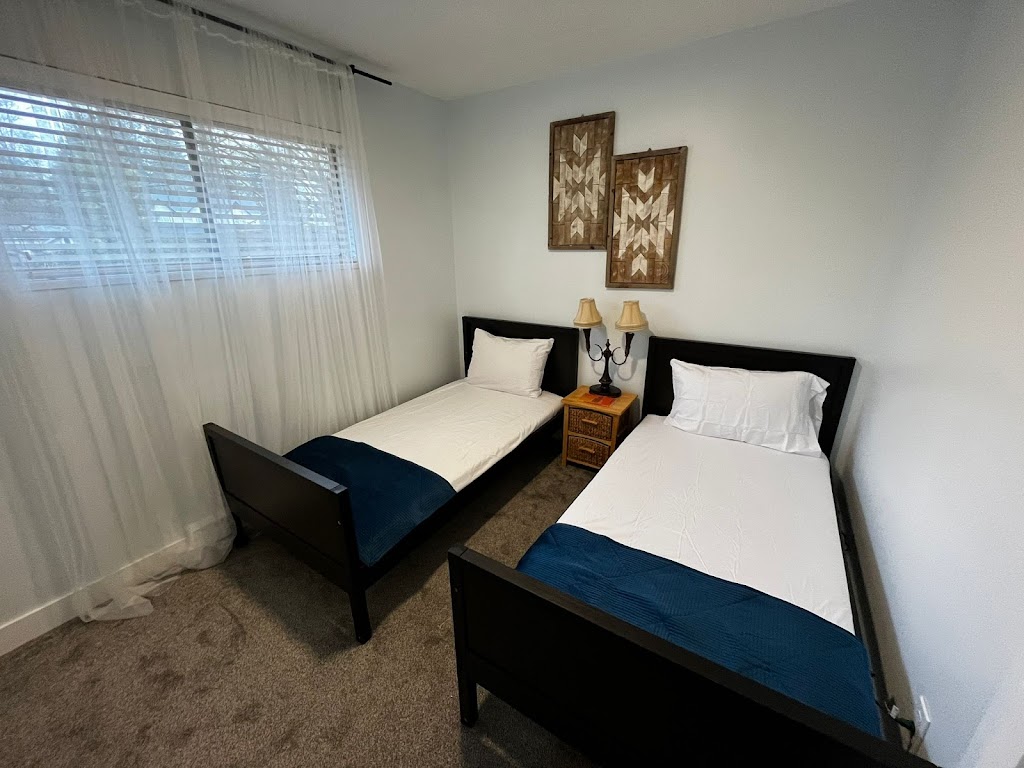 Airbnb Vancouver | 35244 McKee Rd, Abbotsford, BC V2S 6K6, Canada | Phone: (587) 576-5549