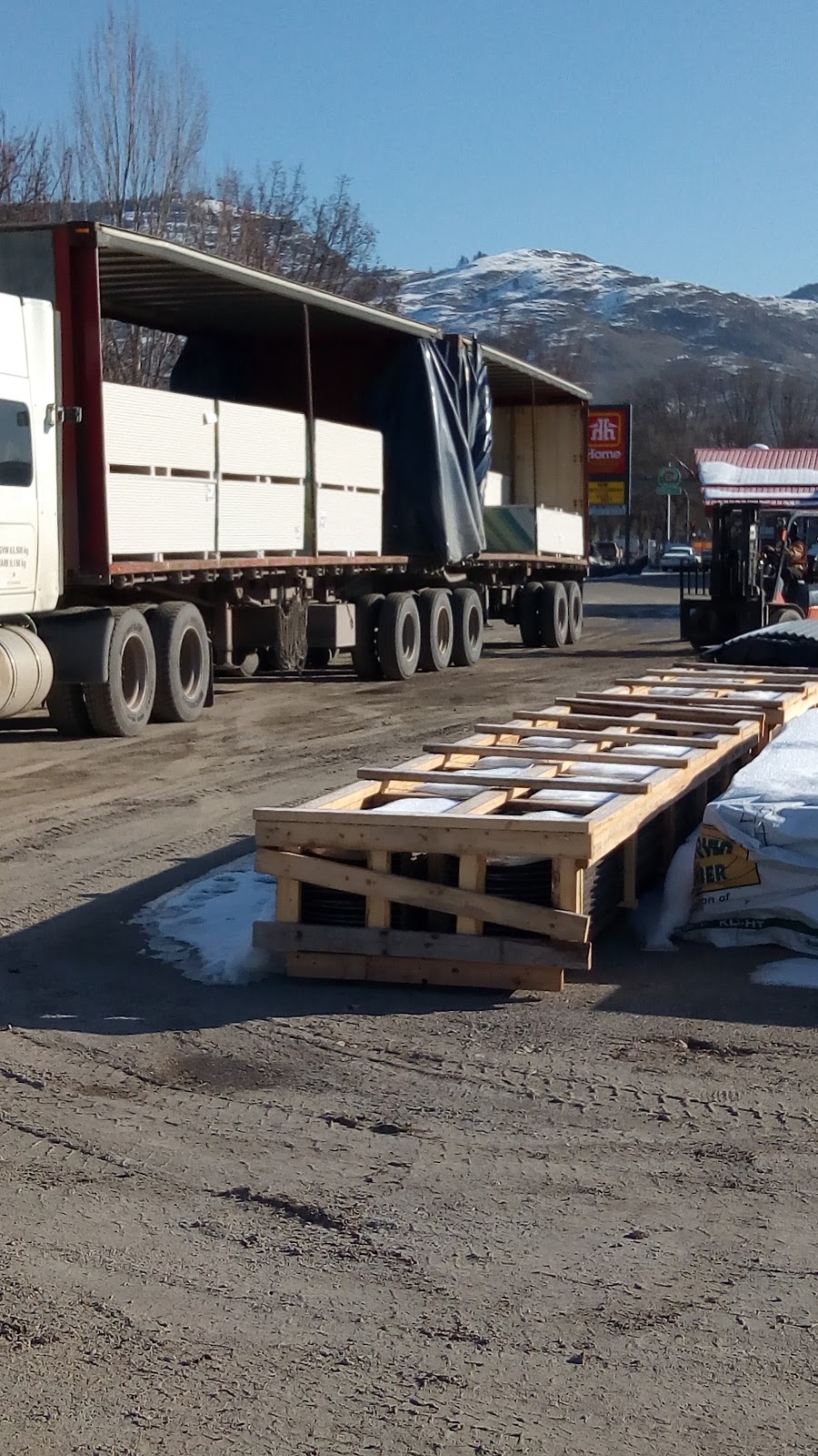 Boundary Home Building Centre | 1538 West, Central Ave, Grand Forks, BC V0H 1H0, Canada | Phone: (250) 442-2148