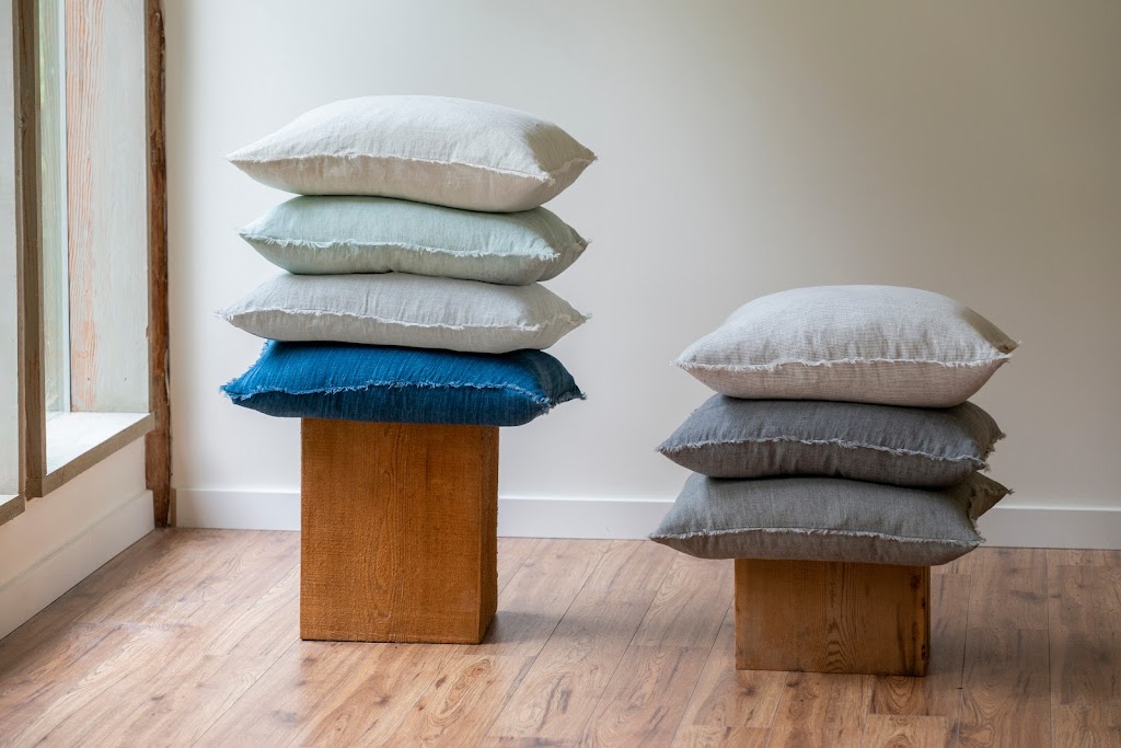 Willow and Lace Home | 22478 Adelaide Rd, Mount Brydges, ON N0L 1W0, Canada | Phone: (905) 870-9368