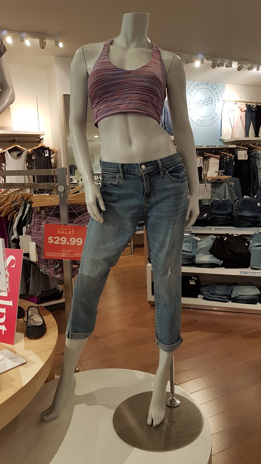 Gap | 5000 Hwy 7, Markham, ON L3R 4M9, Canada | Phone: (905) 513-6477