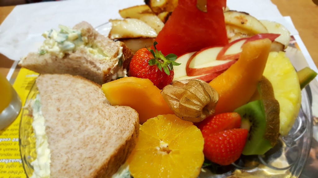 Cora Breakfast and Lunch | 4559 Hurontario St #9, Mississauga, ON L4Z 3L9, Canada | Phone: (905) 501-9244