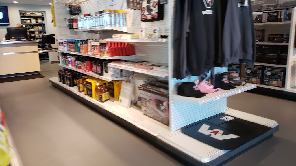 Nova Truck Centres | Dartmouth | 670 Wilkinson Ave, Dartmouth, NS B3B 0H4, Canada | Phone: (902) 468-5900