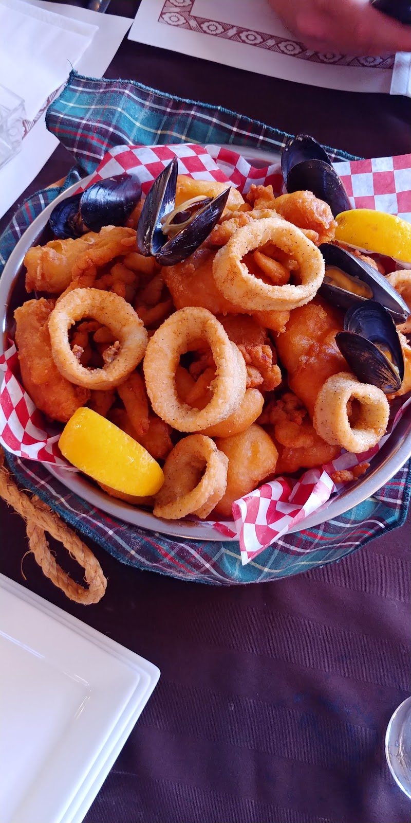 Browns Restaurant | 445 Trinity Rd South 80, Whiteway, NL A0B 3L0, Canada | Phone: (709) 588-7829