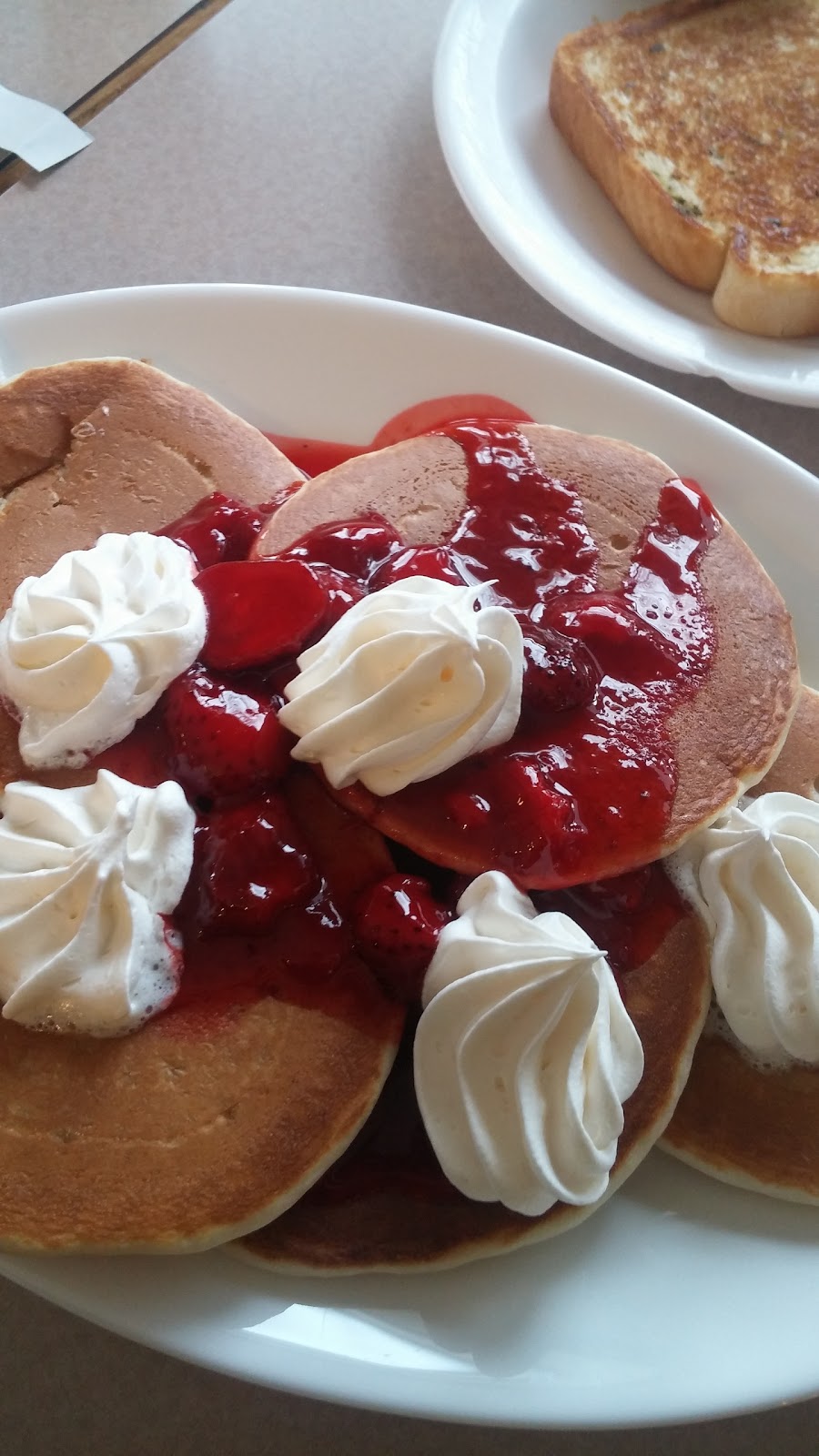 Humptys | 5011 130 Ave NW, Edmonton, AB T5A 3L7, Canada | Phone: (403) 269-7644