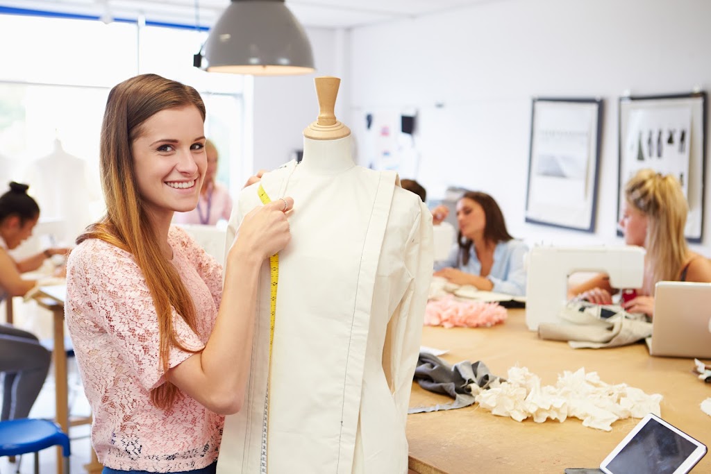 Canadian Toggle Fashion House | 149 Welham Rd Unit 23, Barrie, ON L4N 8Y3, Canada | Phone: (705) 720-2393
