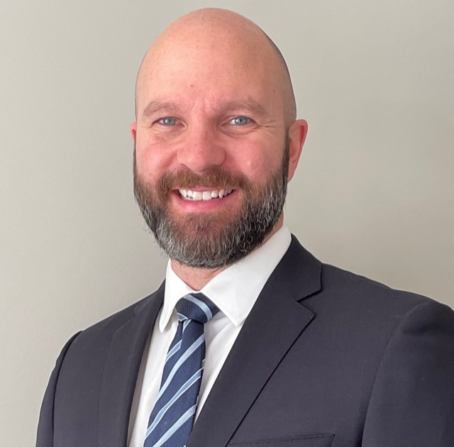 Dave Munro | 301 Fruitland Rd #8B, Stoney Creek, ON L8E 5M1, Canada | Phone: (416) 822-0559