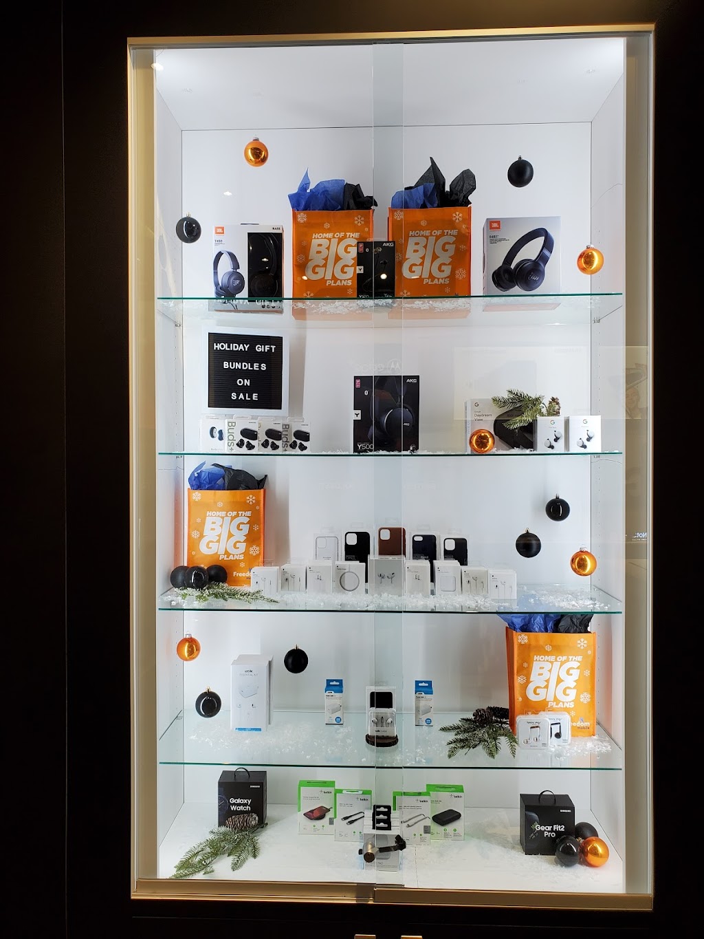 Freedom Mobile | Place dOrleans Drive Place, 110 Place dOrléans Dr Unit 300, Ottawa, ON K1C 2L9, Canada | Phone: (613) 714-6837
