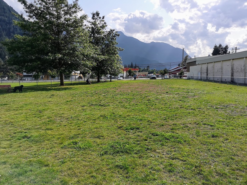 Hope BC Off-Leash Dog Park | 1055 6 Ave, Hope, BC V0X 1L4, Canada | Phone: (604) 869-5671