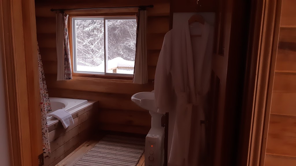 Rose Valley Lodge & Restaurant | Rose Valley Rd, South Gillies, ON P0T 2V0, Canada | Phone: (807) 473-5448