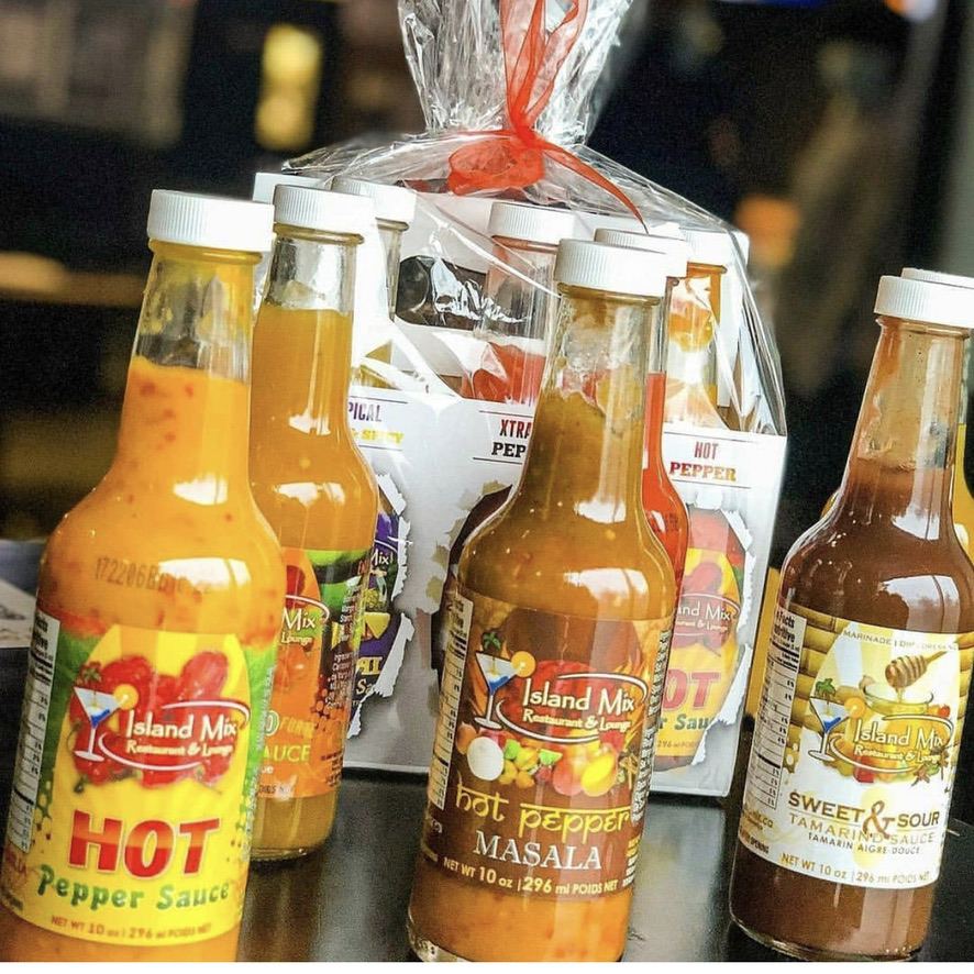 Island Mix Restaurant & Lounge | 843 King St W, Oshawa, ON L1J 2L4, Canada | Phone: (905) 571-3649
