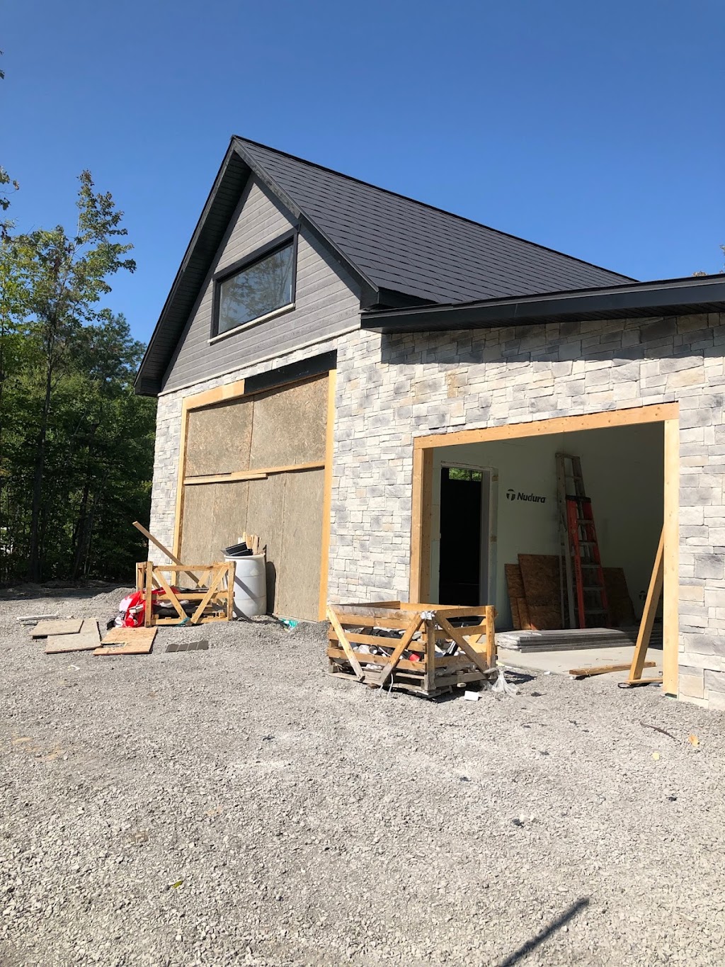 Smdr construction | 1617 Rue Sansoucy, Saint-Lin - Laurentides, QC J5M 1C5, Canada | Phone: (418) 324-9972